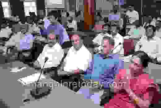 DK DC asks people to provide correct details at survey 2